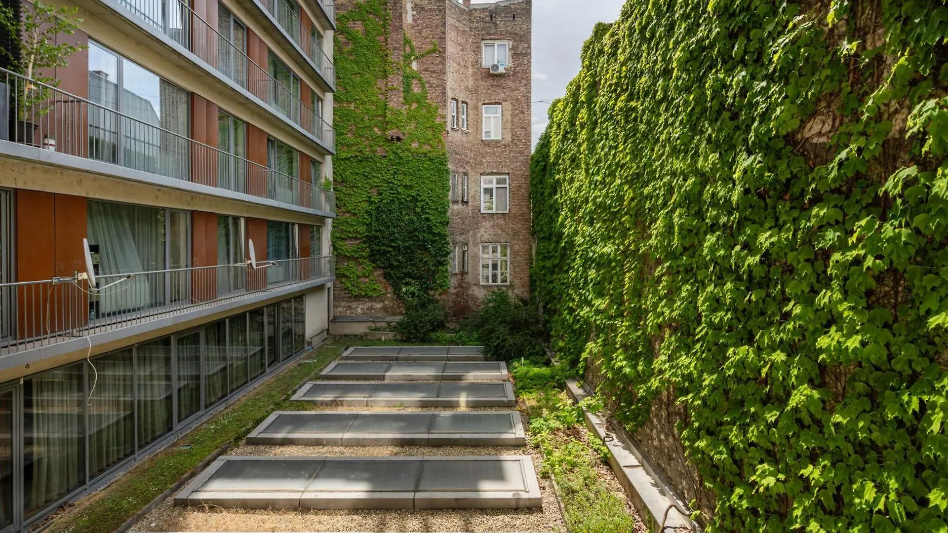 Apartment City Center Wellness Suites - Pool-Gym-Parking Budapest